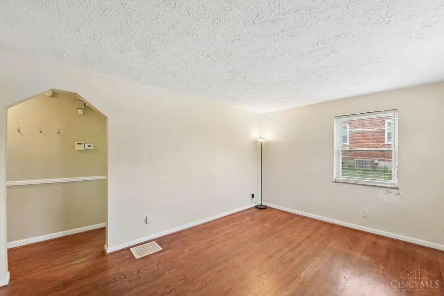 8546 Darnell Avenue, Cincinnati, OH 45236 - #3