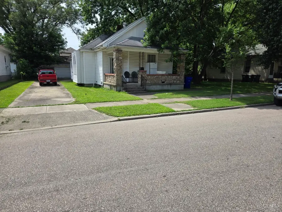 995 Kahn Avenue, Hamilton, OH 45011 - #2