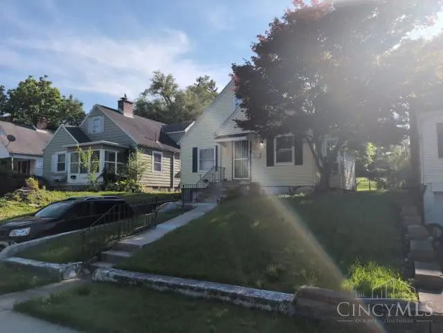 2221 Riverside Drive, Dayton, OH 45405 - #2