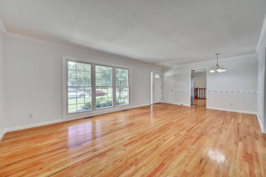 1063 Newcastle Drive, Pleasant Hills, OH 45231 - #3