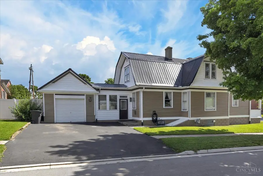 235 East Street S, Hillsboro, OH 45133 - #3