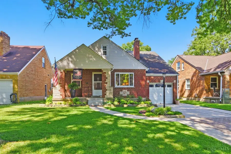 7237 Garden Road, Sycamore, OH 45236 - #2