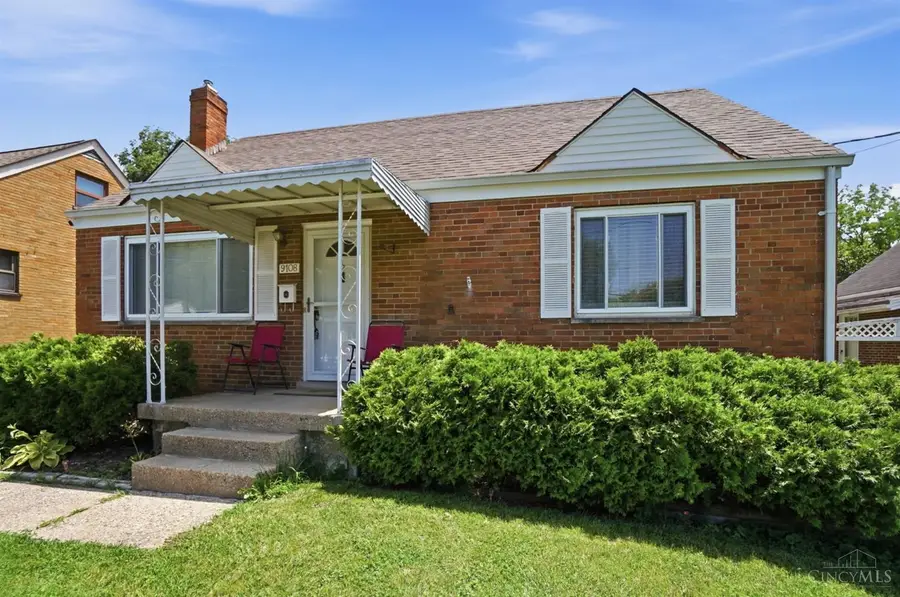 9108 Orangewood Drive, Northbrook, OH 45231 - #2