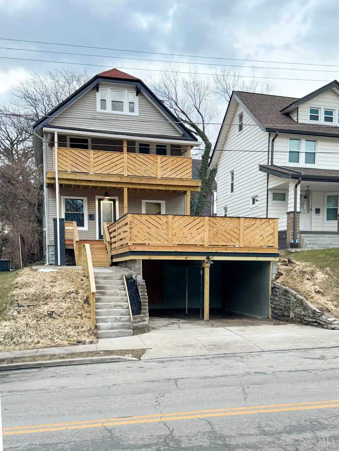 3472 Woodburn Avenue, Cincinnati, OH 45207 - #1