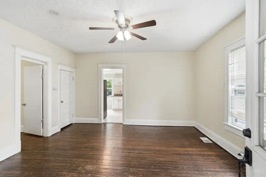 5128 Blaesi Street, Cincinnati, OH 45227 - #2