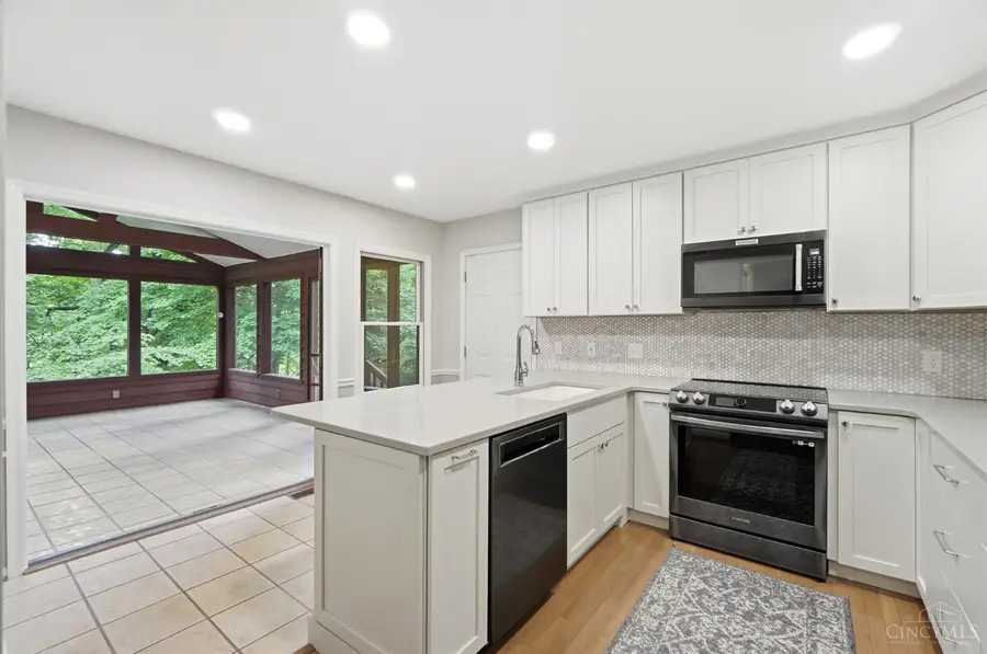 5 Quail Ridge Dr, Oxford, OH 45056 - #2