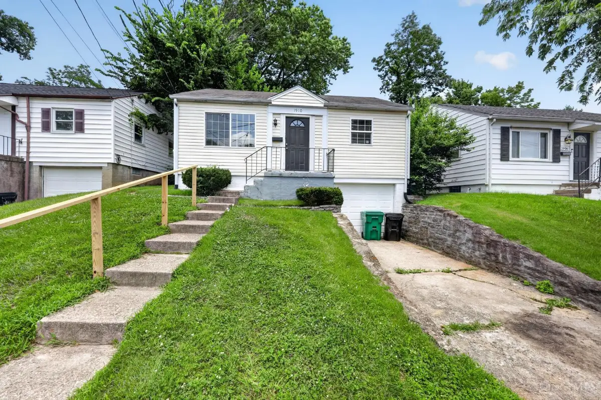 1910 Ashbrook Drive, Cincinnati, OH 45238 - #1