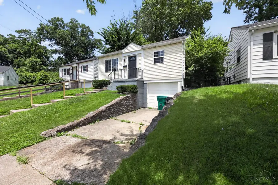 1910 Ashbrook Drive, Cincinnati, OH 45238 - #3