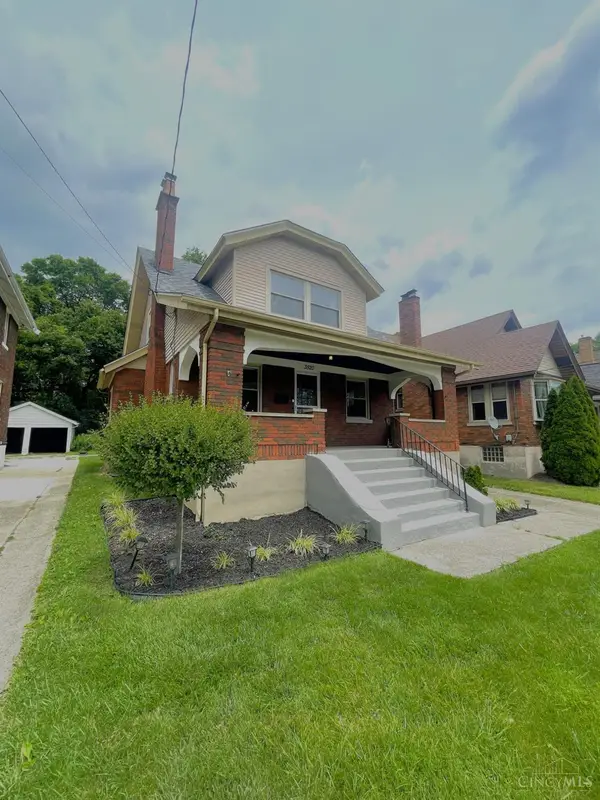 3520 St Martins Place, Cheviot, OH 45211