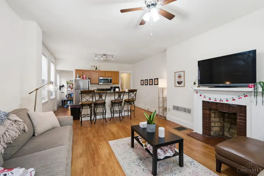 218 Donahue Street, Cincinnati, OH 45219 - #3