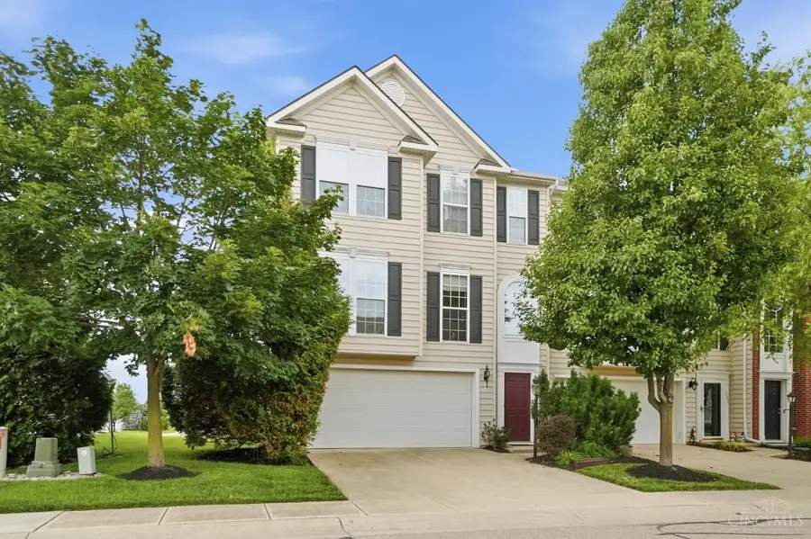 7495 Victoria Falls Avenue, Maineville, OH 45039 - #2