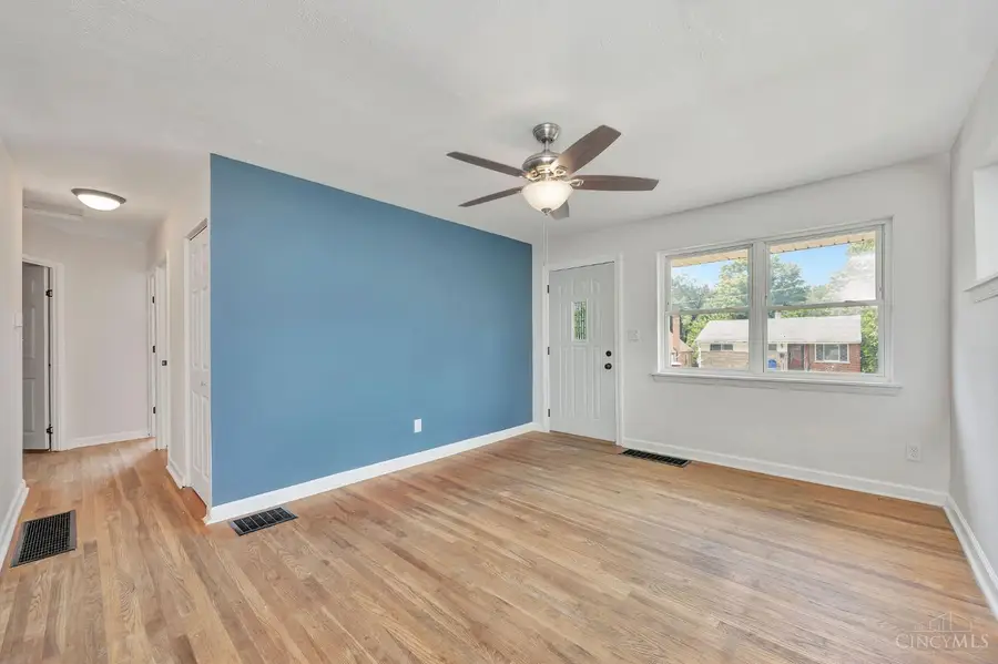 4306 Sunburst Lane, Cincinnati, OH 45238 - #3