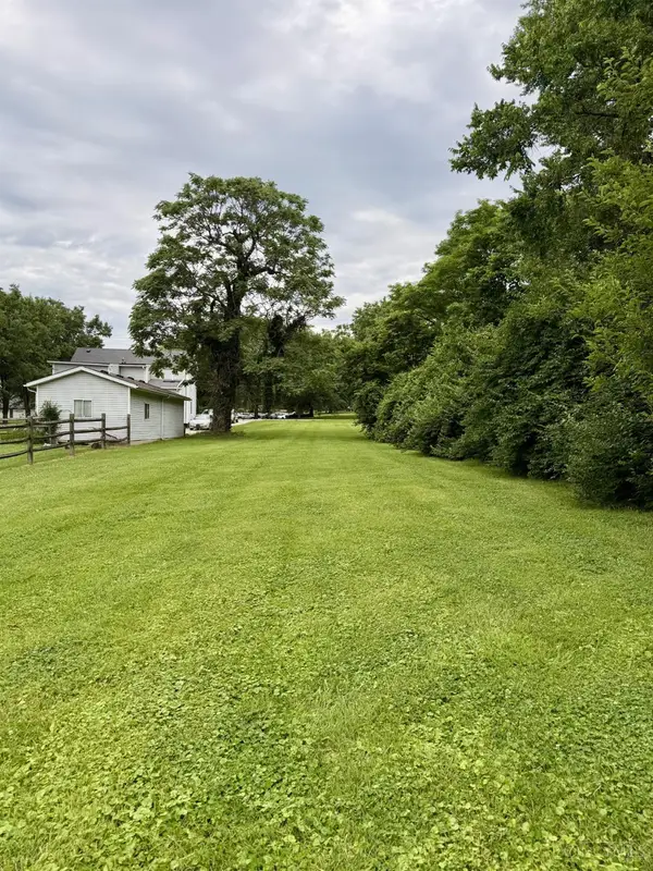 35 Sheffield Road, Woodlawn, OH 45240