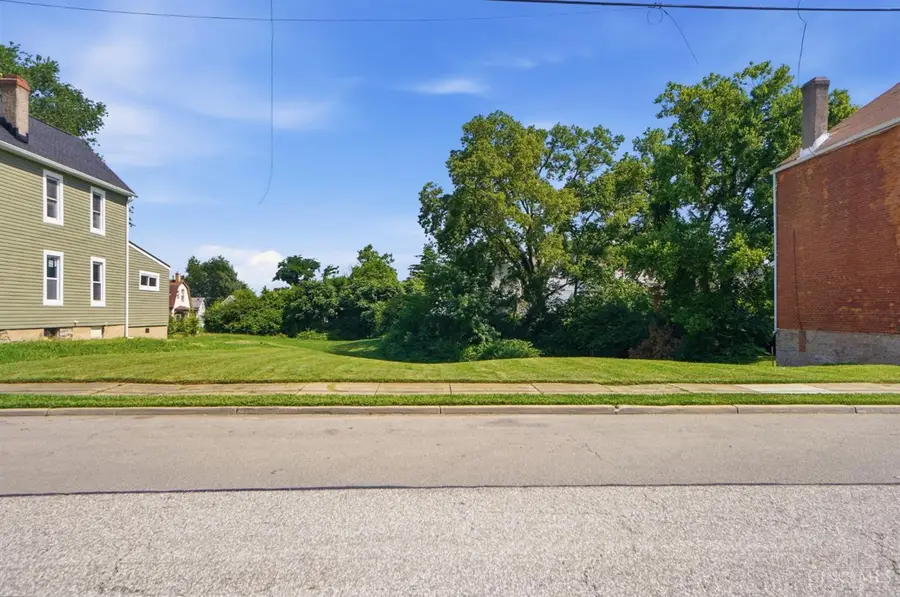 1614 Brewster Avenue, Cincinnati, OH 45207 - #2
