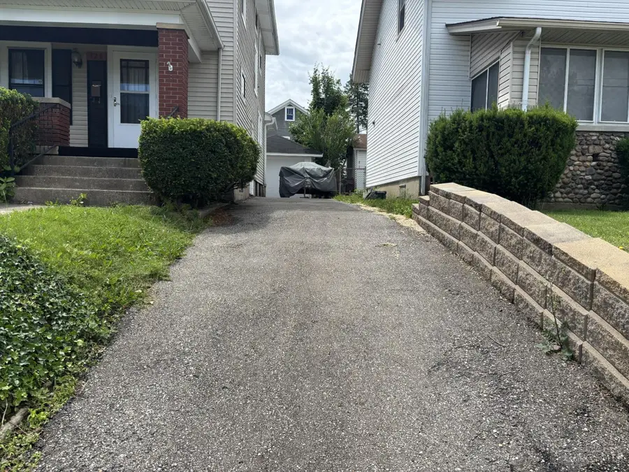 328 Harrison Avenue, Hamilton, OH 45013 - #3