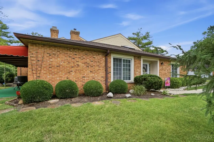 5220 Eaglesnest Drive #11, Green, OH 45248 - #3