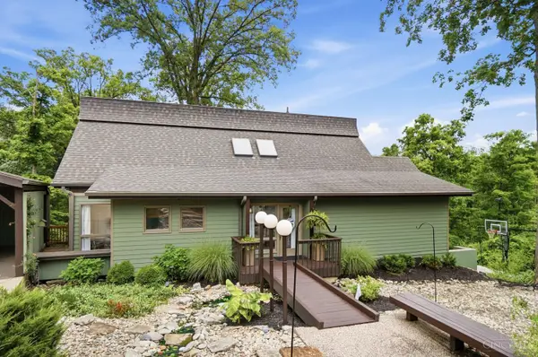 1032 St Moritz Court, Lawrenceburg, IN 47025