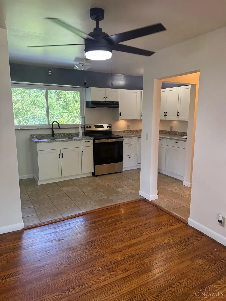 8646 Elmtree Avenue, Finneytown, OH 45231 - #3
