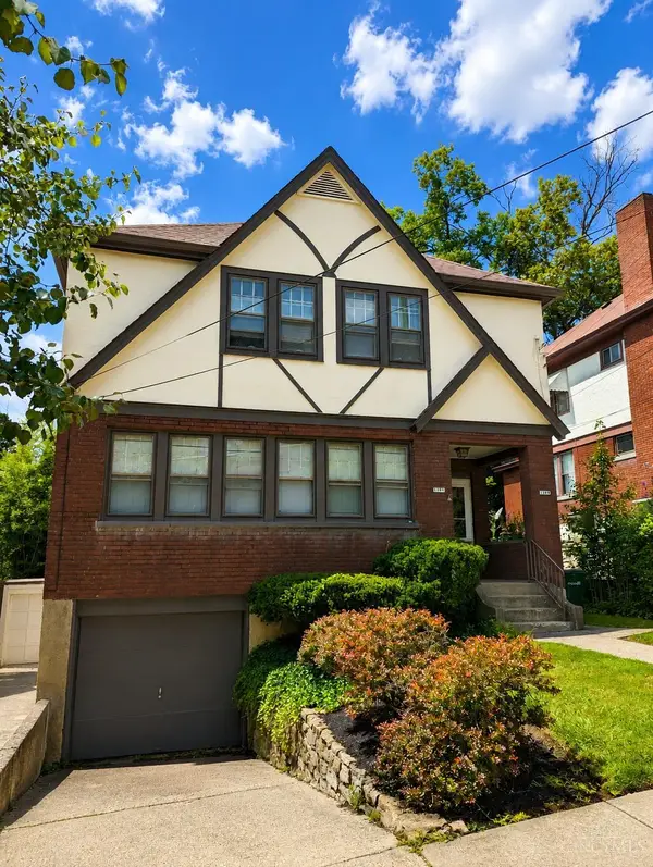1307 Paxton Avenue, Cincinnati, OH 45208