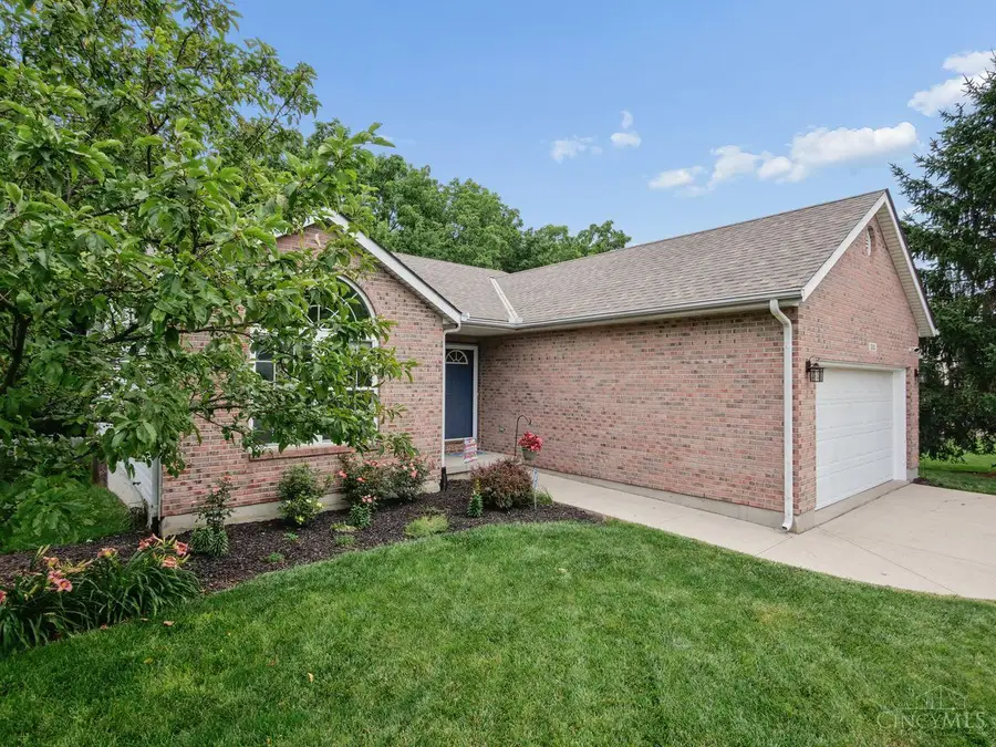 300 Sackett Drive, Monroe, OH 45050 - #2