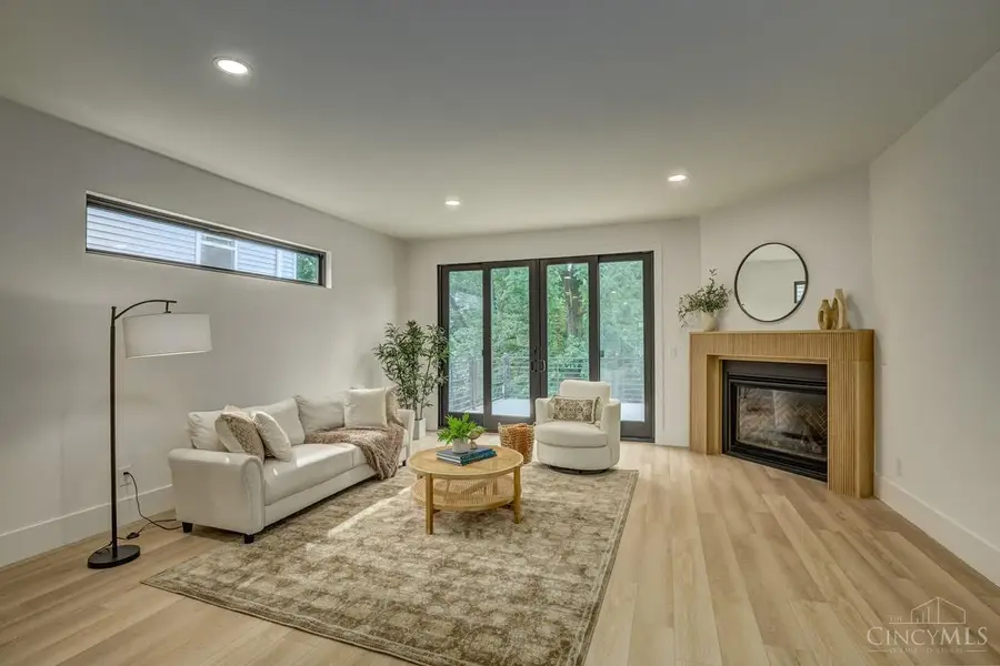 967 Windsor Street, Cincinnati, OH 45206 - #3
