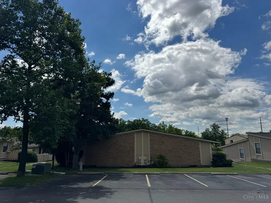 9552 Olde Woods Drive, West Chester, OH 45011 - #2