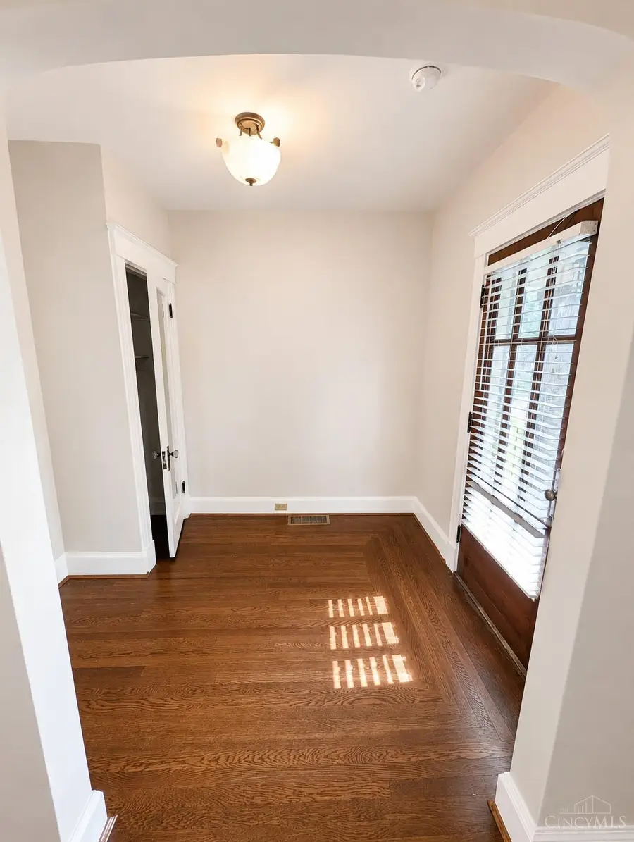 3827 Millsbrae Avenue, Cincinnati, OH 45209 - #3
