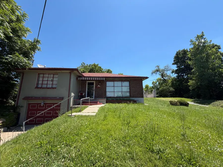9564 Wayne Avenue, Lincoln Heights, OH 45215 - #2
