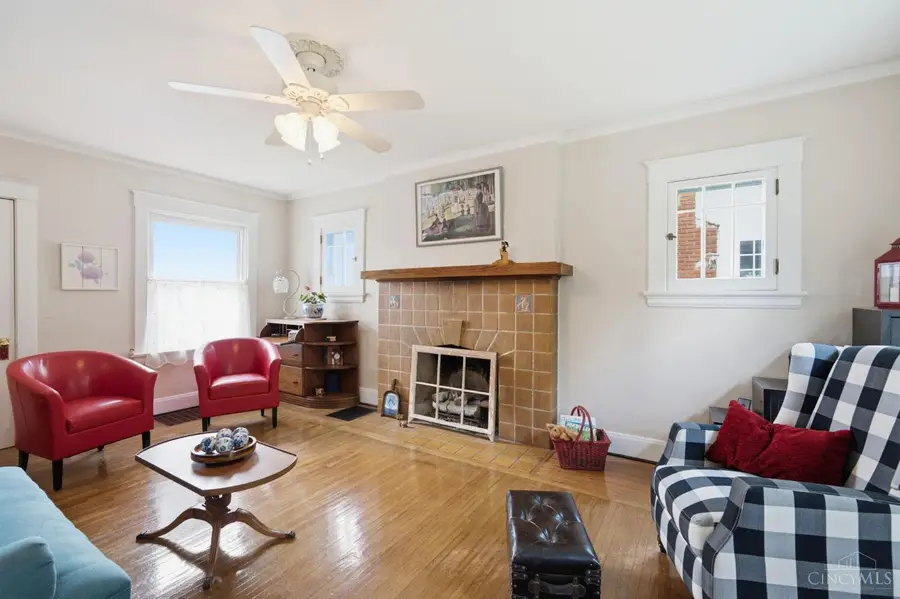 3319 Lookout Drive, Cincinnati, OH 45208 - #3