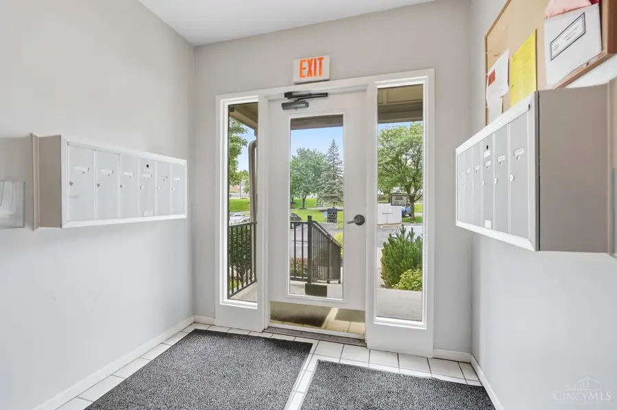 7370 Ridgepoint Drive #6, Anderson, OH 45230 - #3