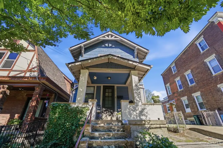 2105 W Clifton Avenue, Cincinnati, OH 45219 - #2