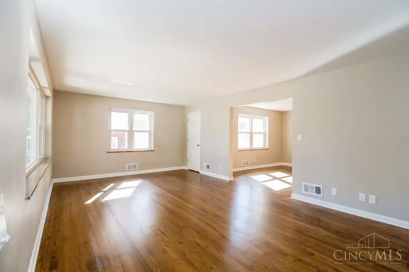 4105 Paxton Woods Drive, Cincinnati, OH 45209 - #2