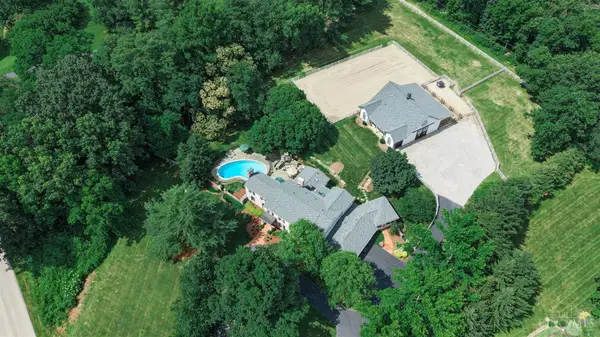 8205 Kroger Farm Road, Indian Hill, OH 45243