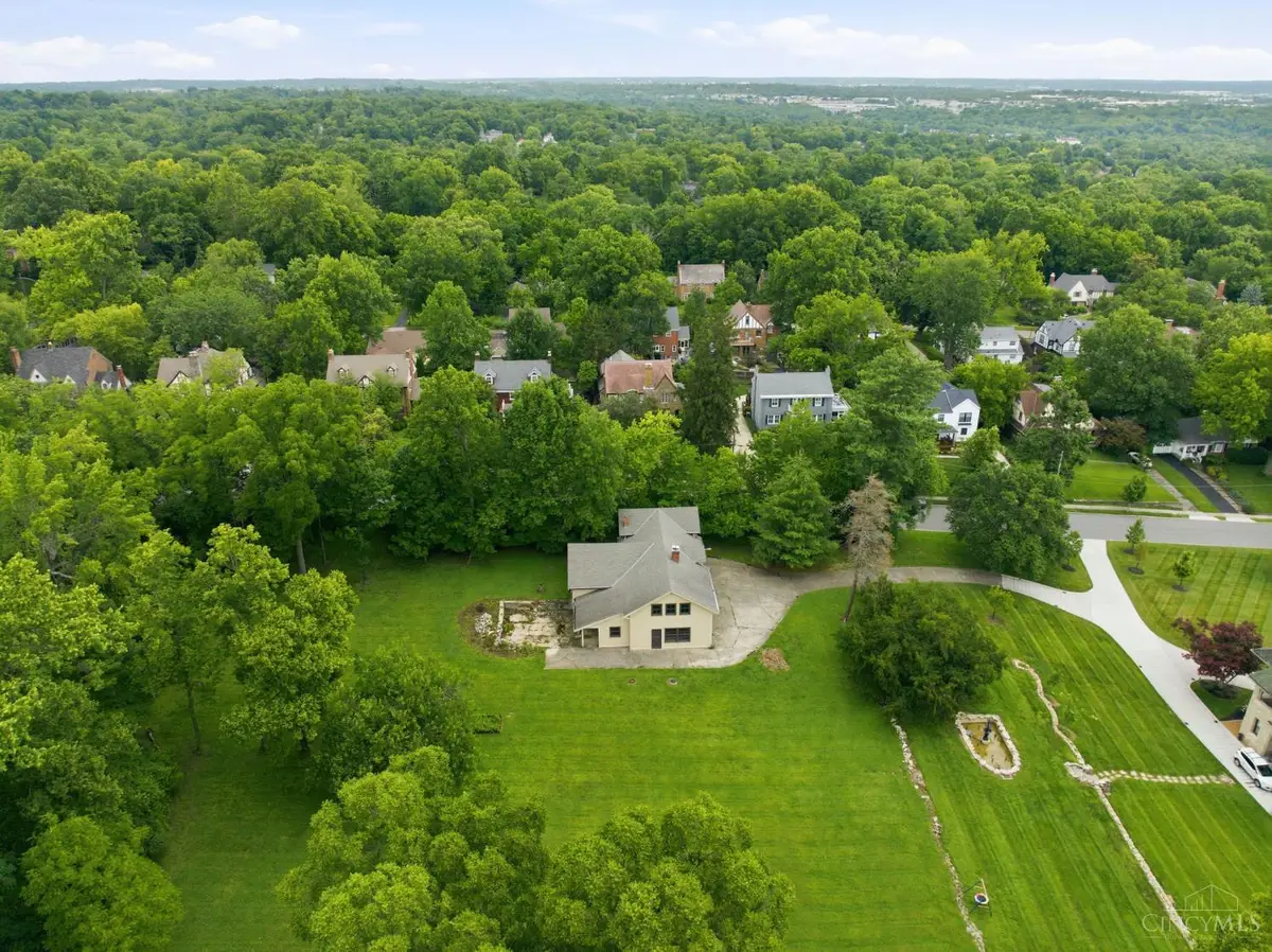 353 Oliver Road, Wyoming, OH 45215 - #1