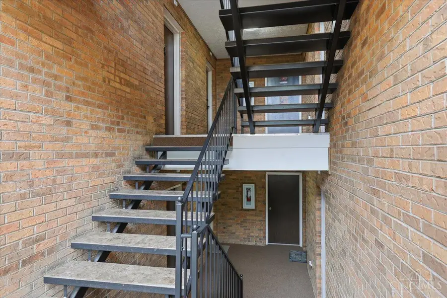 5983 Meadowcreek Drive #4, Milford, OH 45150 - #2