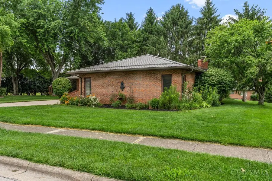 1321 Ridge Road, Wilmington, OH 45177 - #3