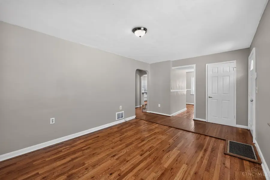 3917 Delhi Avenue, Cincinnati, OH 45204 - #3