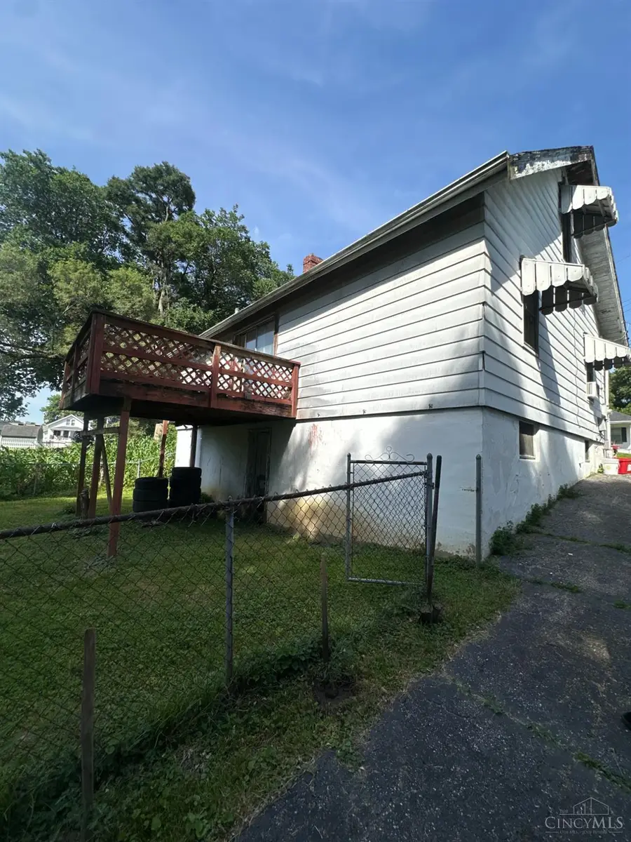 257 Ohio Avenue, Reading, OH 45215 - #2