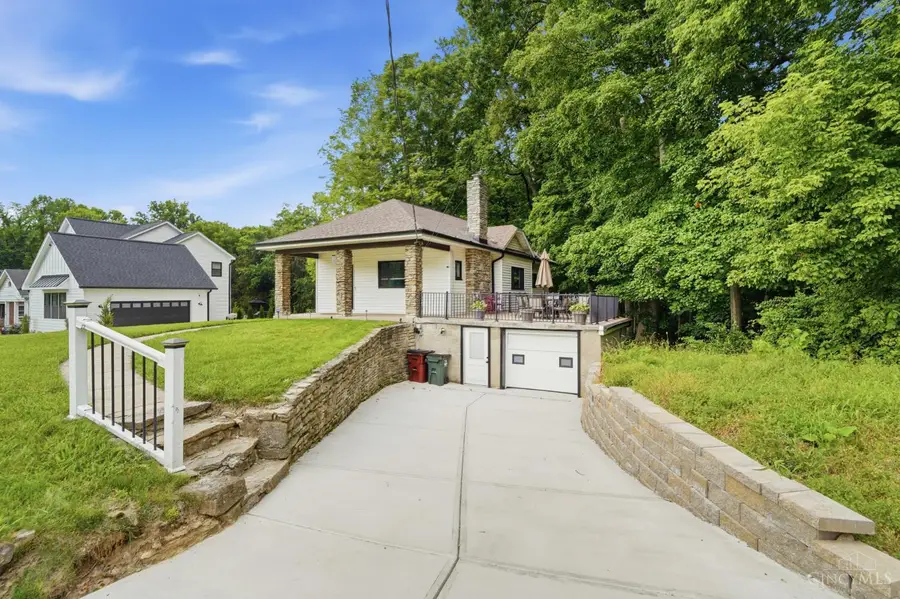 5575 Stewart Avenue, Columbia, OH 45227 - #3