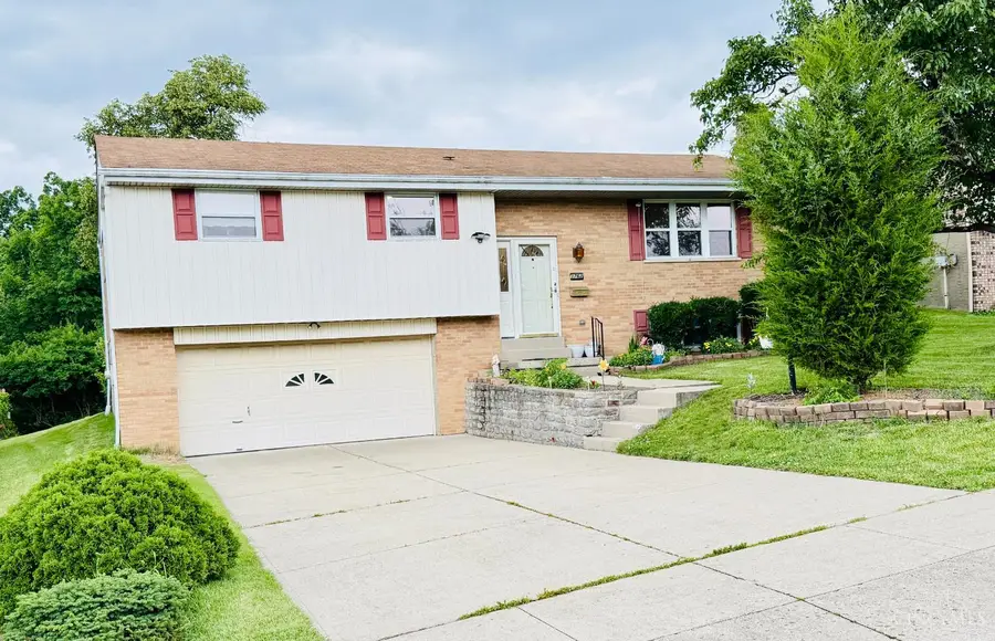 3762 Ridgedale Drive, Green, OH 45247 - #2