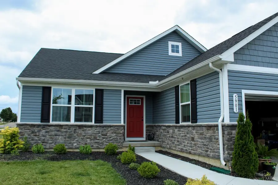 5901 Cresting Drive, Franklin, OH 45005 - #2