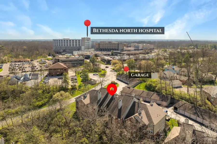 10555 Montgomery Road #5, Montgomery, OH 45242 - #3