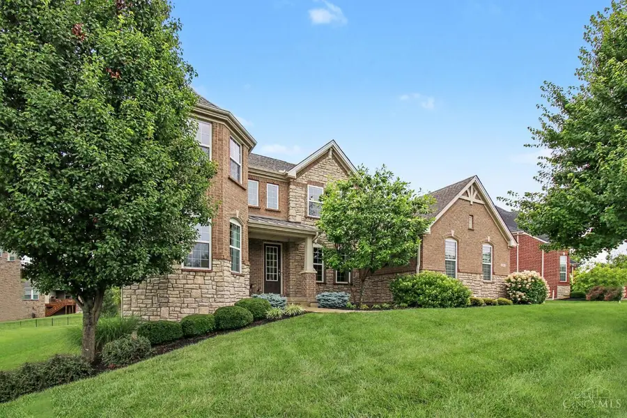 8961 Oakcrest Way, West Chester, OH 45069 - #2