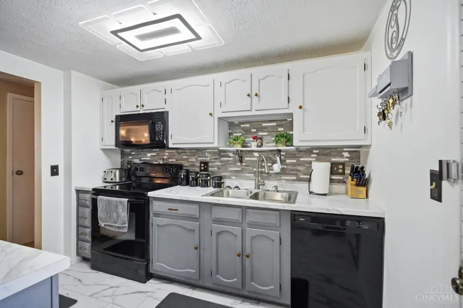 5855 Winchester Drive, Mount Repose, OH 45150 - #3