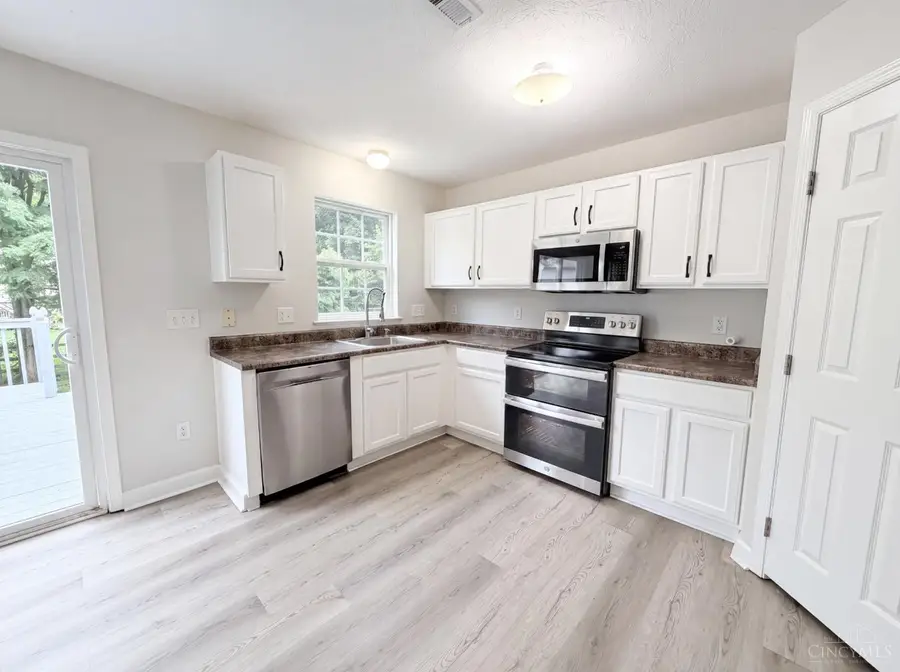 20 Woodsong Court, Amelia, OH 45102 - #3