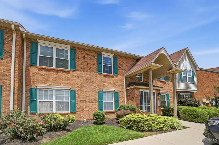 8753 Carrousel Park Cir #99, Colerain, OH 45251 - #3