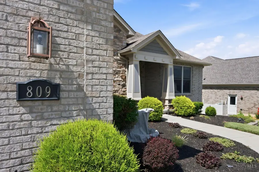 809 Morgan Drive, Monroe, OH 45050 - #2