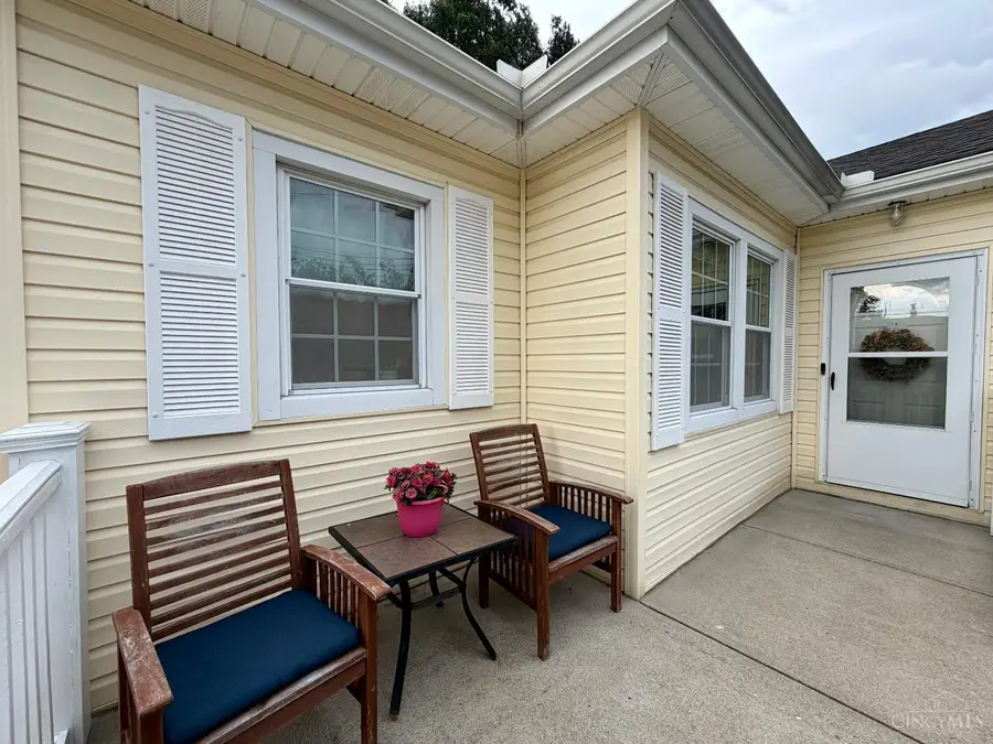 11560 Walnut Street, Springdale, OH 45246 - #3