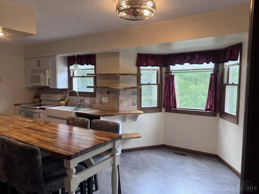 8295 Beckett Station Drive, West Chester, OH 45069 - #2