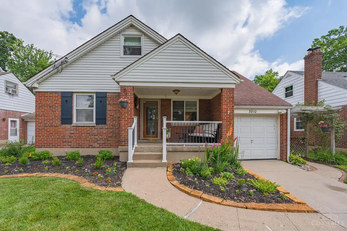 3810 N Broadlawn Circle, Silverton, OH 45236 - #1
